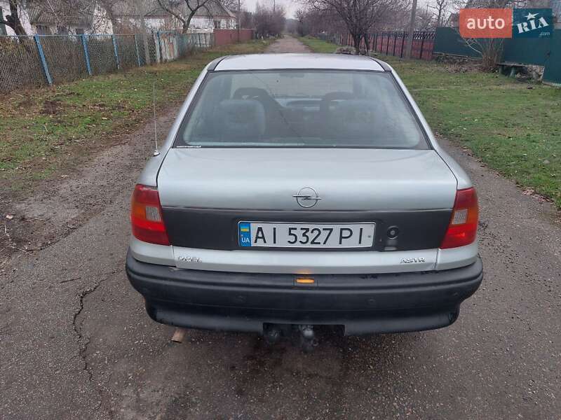 Седан Opel Astra 1993 в Белой Церкви