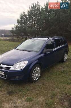Универсал Opel Astra 2009 в Луцке