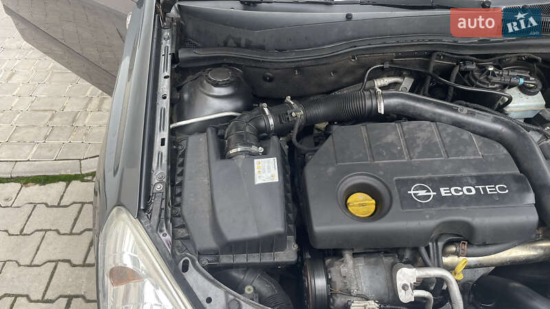 Хэтчбек Opel Astra 2008 в Могилев-Подольске фото 2 Хэтчбек Opel Astra 2008 в Могилев-Подольске