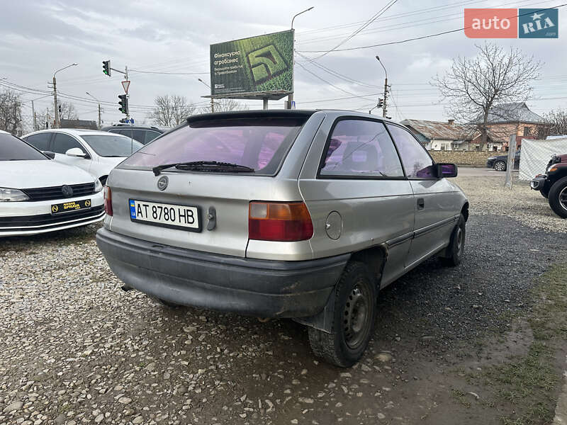 Хэтчбек Opel Astra 1994 в Ивано-Франковске