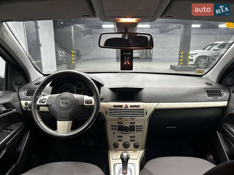 Хетчбек Opel Astra 2007 в Чернівцях