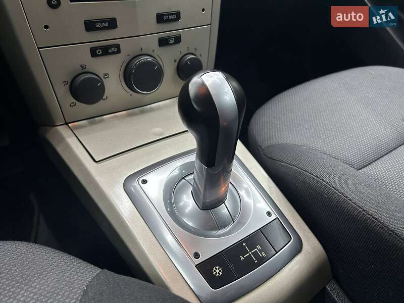 Хетчбек Opel Astra 2007 в Чернівцях