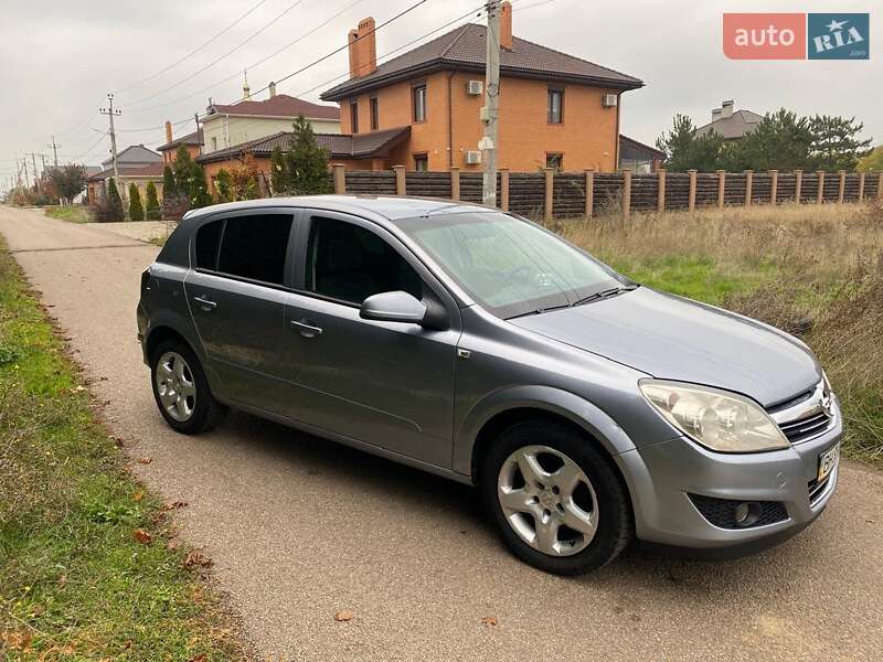 Opel Astra 2007