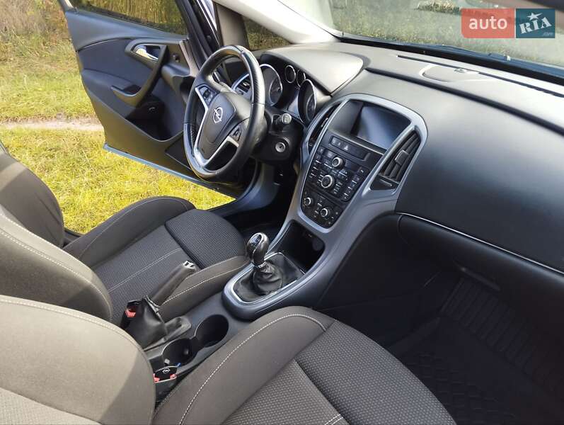 Универсал Opel Astra 2014 в Нововолынске фото 7 Универсал Opel Astra 2014 в Нововолынске