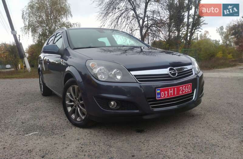 Opel Astra 2010