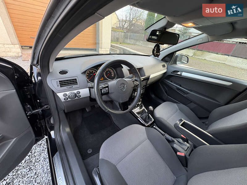 Універсал Opel Astra 2010 в Клевані фото 74 Універсал Opel Astra 2010 в Клевані