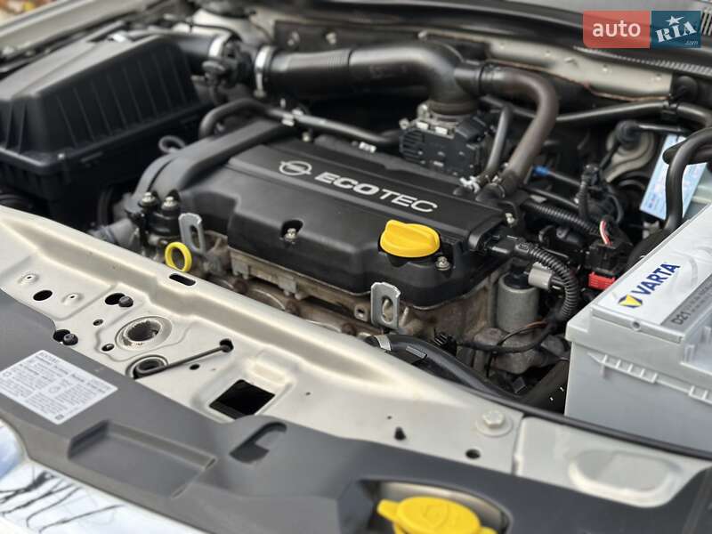 Хэтчбек Opel Astra 2008 в Одессе