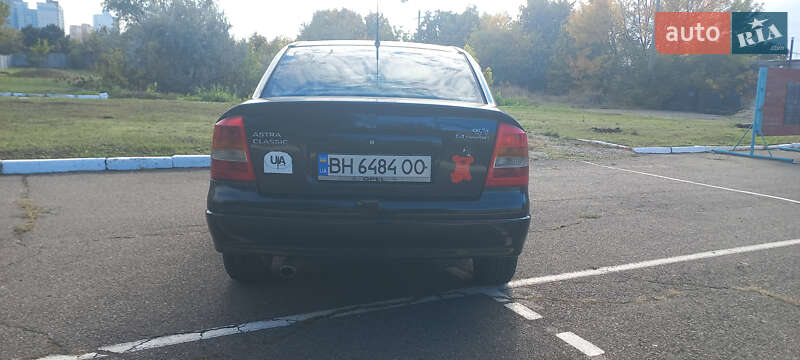 Седан Opel Astra 2007 в Черноморске
