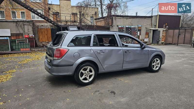 Універсал Opel Astra 2005 в Харкові