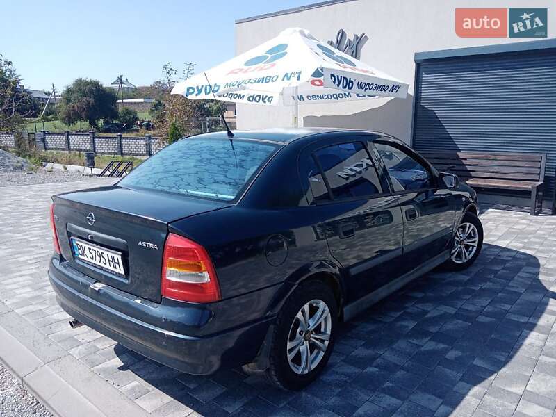 Седан Opel Astra 2002 в Рівному фото 2 Седан Opel Astra 2002 в Рівному
