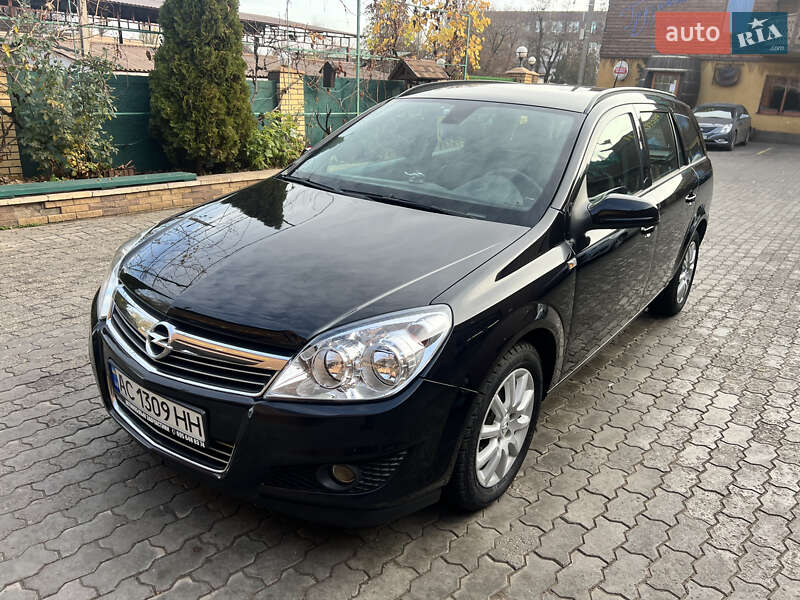 Універсал Opel Astra 2009 в Кривому Розі