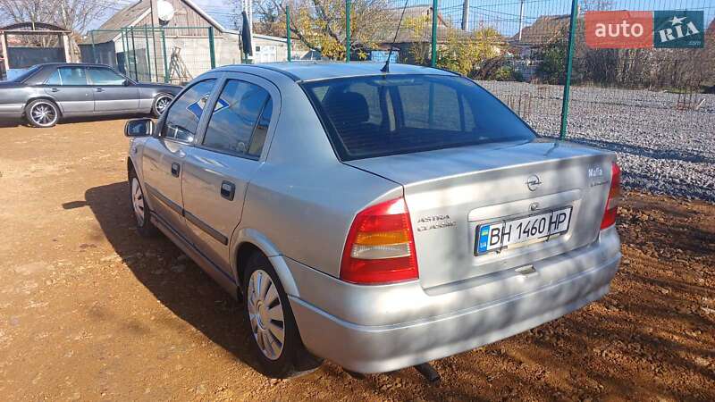 Седан Opel Astra 2006 в Одессе