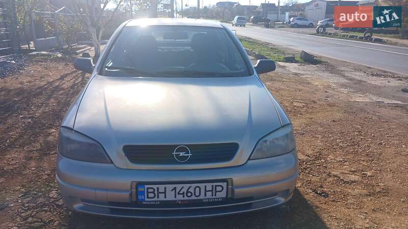 Седан Opel Astra 2006 в Одессе