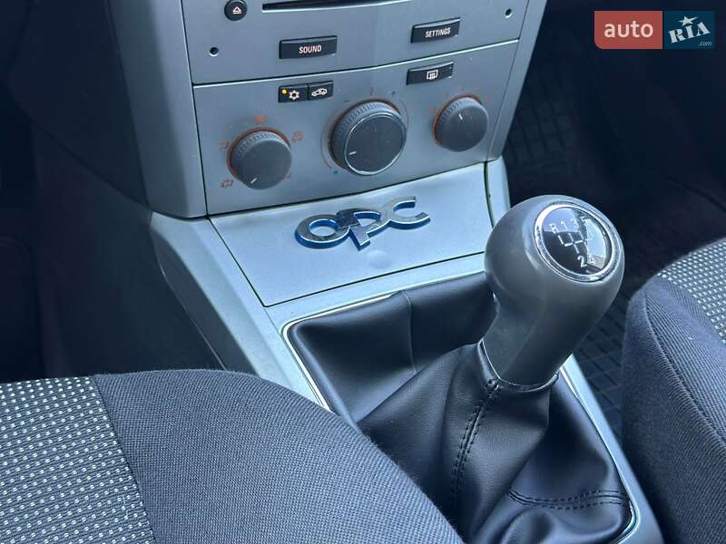 Універсал Opel Astra 2006 в Рожище