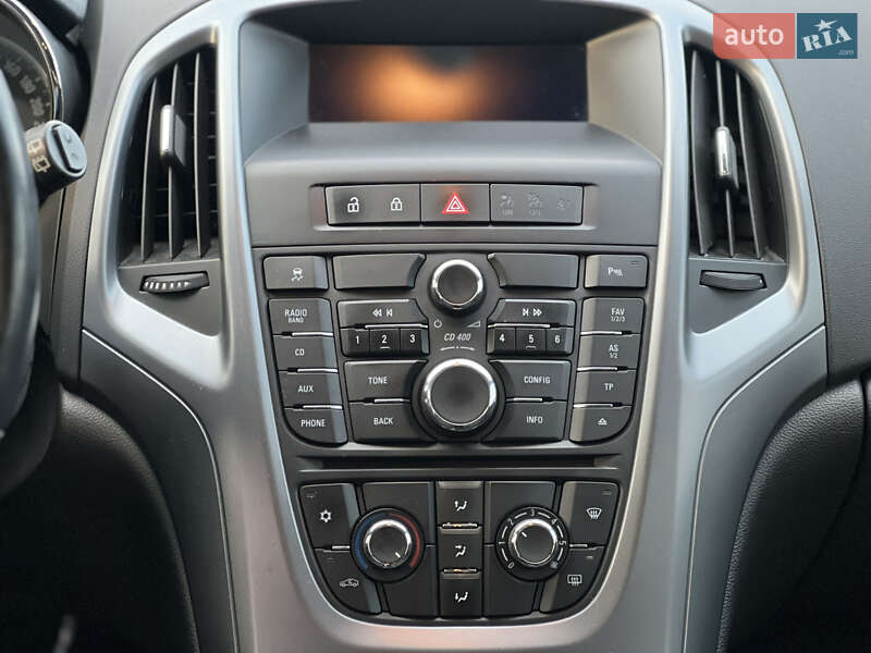 Универсал Opel Astra 2013 в Виннице