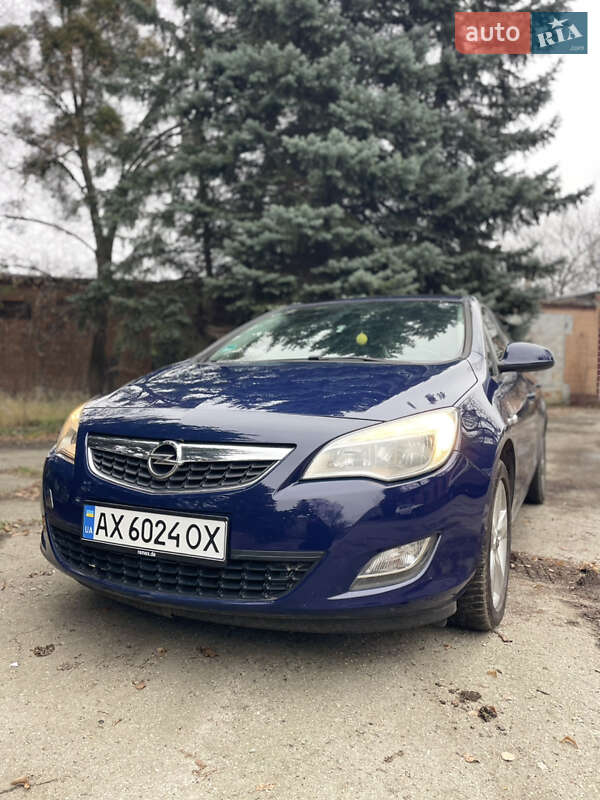 Хэтчбек Opel Astra 2010 в Харькове