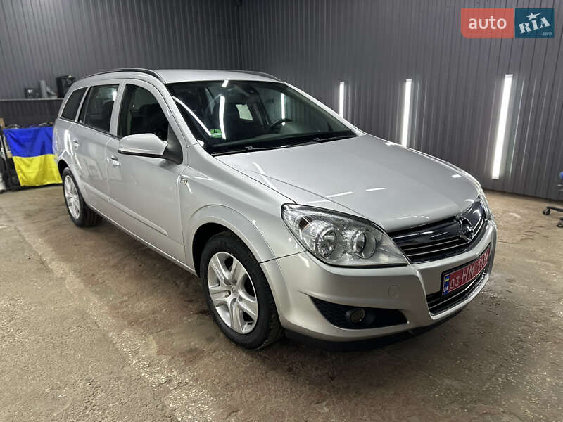 Універсал Opel Astra 2008 в Києві