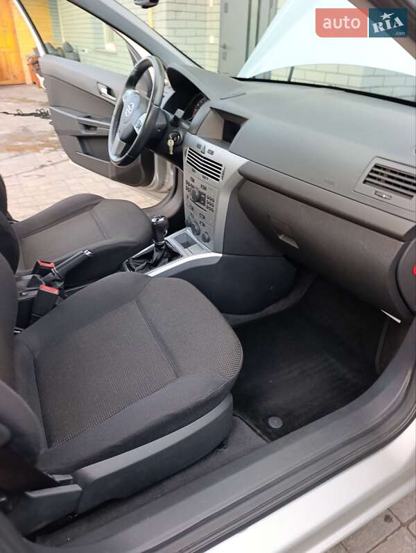 Універсал Opel Astra 2009 в Луцьку фото 45 Універсал Opel Astra 2009 в Луцьку