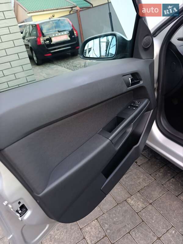 Універсал Opel Astra 2009 в Луцьку фото 56 Універсал Opel Astra 2009 в Луцьку