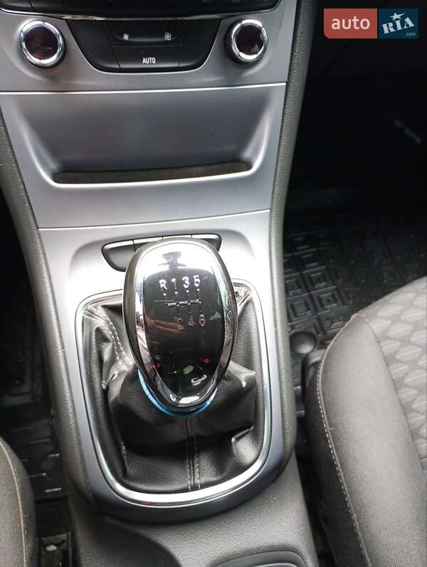 Универсал Opel Astra 2017 в Николаеве