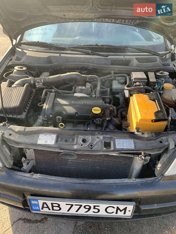 Седан Opel Astra 2006 в Гнівані