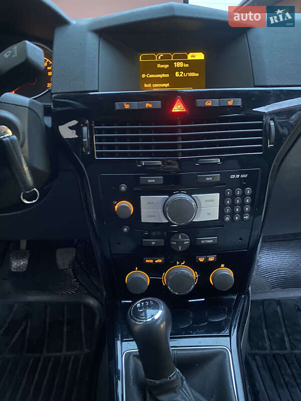Универсал Opel Astra 2010 в Бродах
