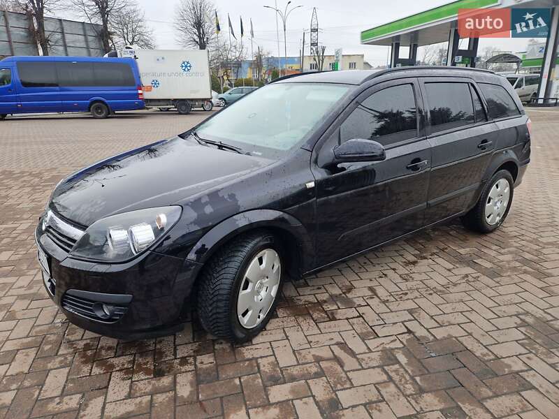 Универсал Opel Astra 2005 в Ивано-Франковске