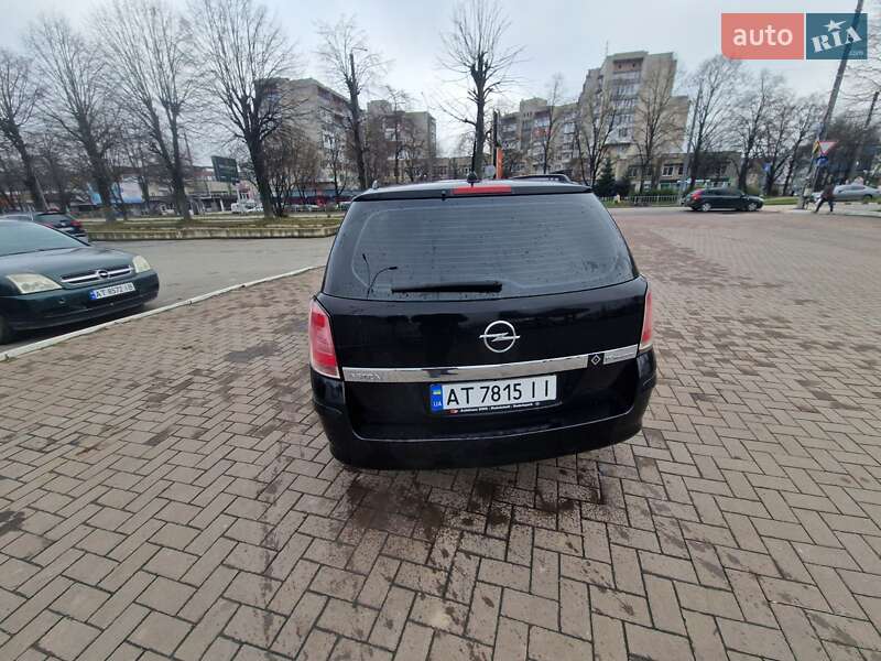 Универсал Opel Astra 2005 в Ивано-Франковске