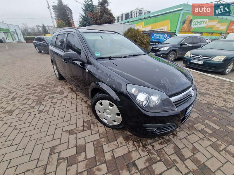 Универсал Opel Astra 2005 в Ивано-Франковске