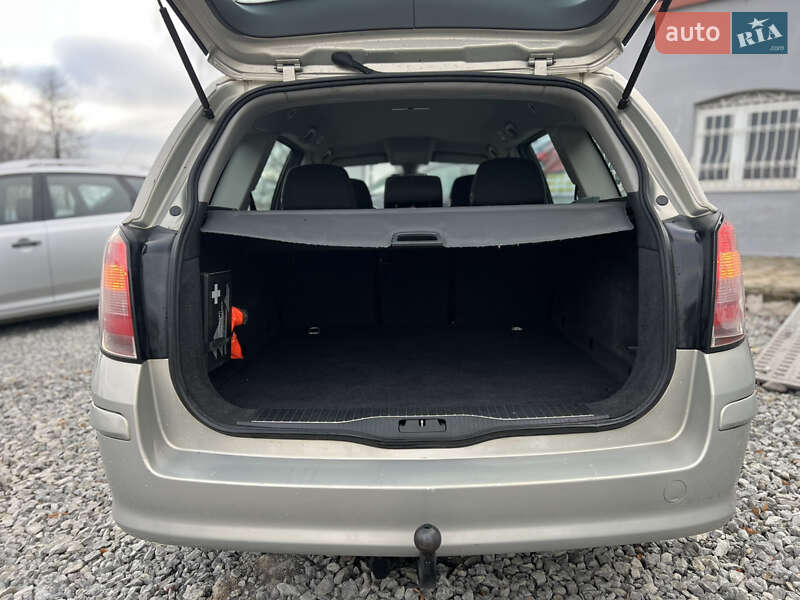 Универсал Opel Astra 2007 в Черновцах