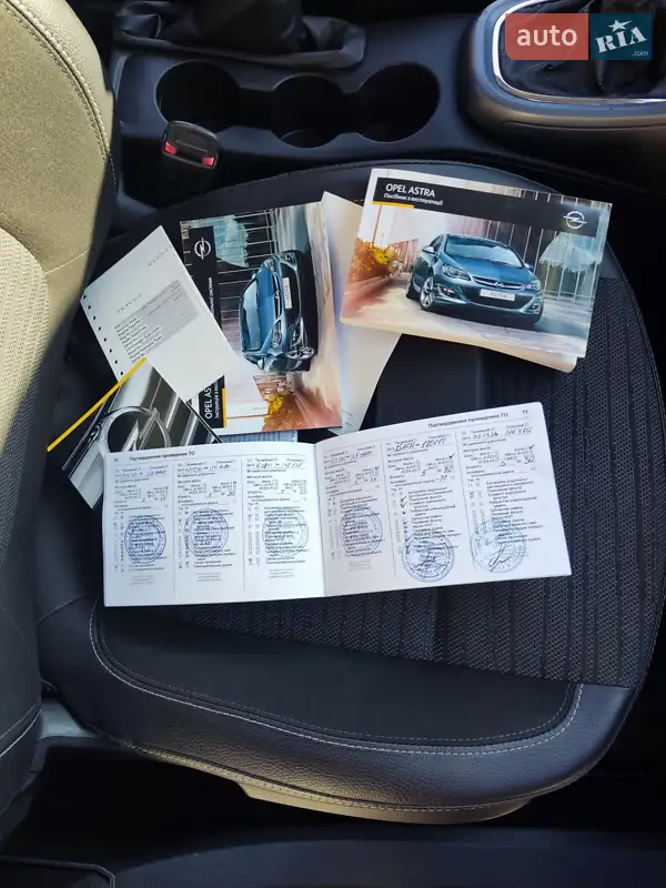 Седан Opel Astra 2016 в Жмеринці документ