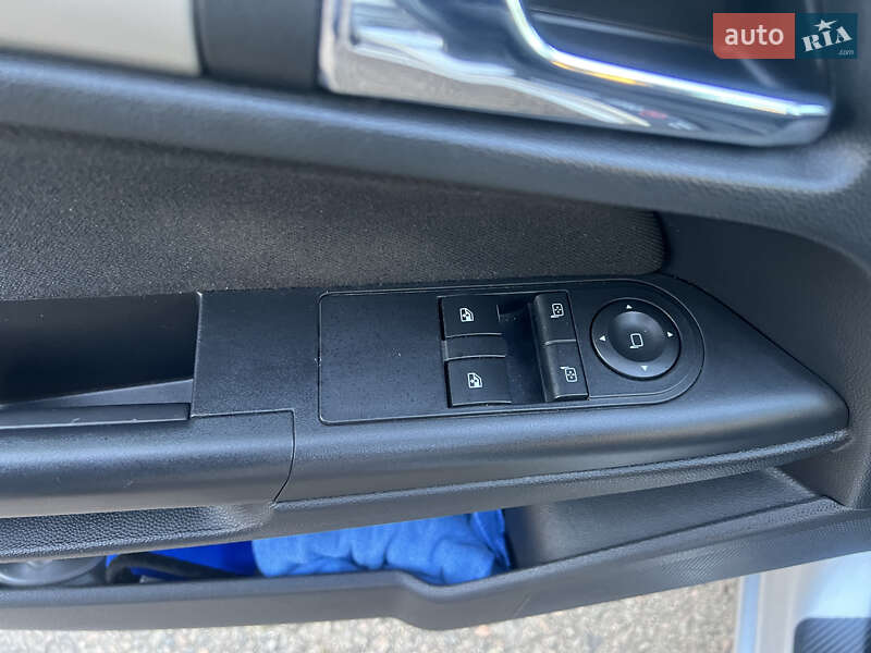 Хэтчбек Opel Astra 2008 в Ровно