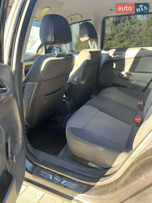 Універсал Opel Astra 2007 в Старокостянтинові