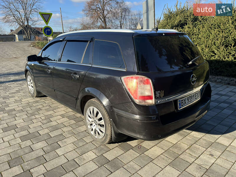 Універсал Opel Astra 2007 в Старокостянтинові