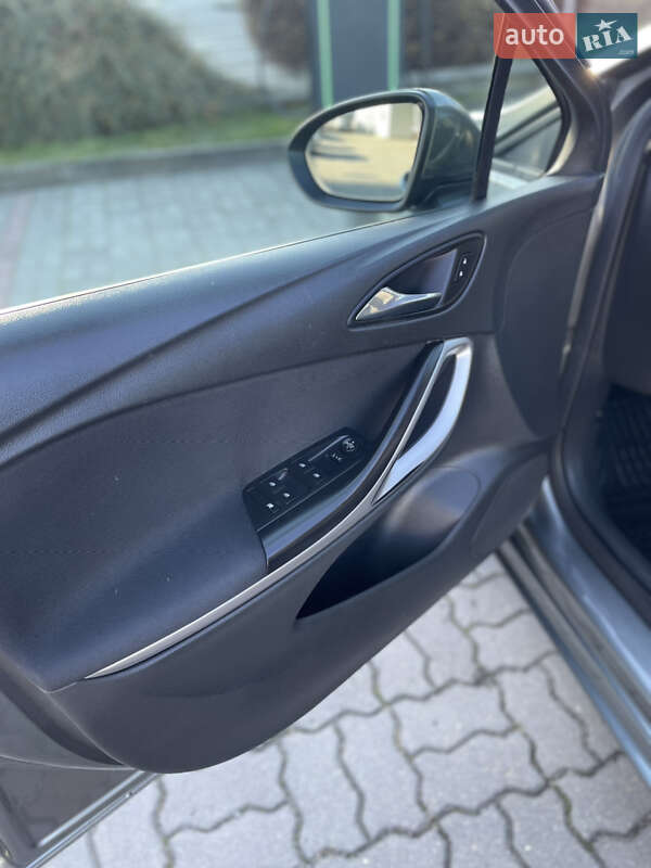 Универсал Opel Astra 2019 в Луцке