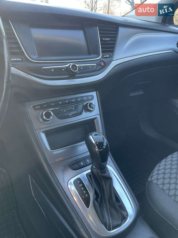 Универсал Opel Astra 2019 в Луцке