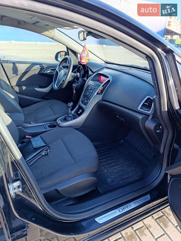 Хэтчбек Opel Astra 2010 в Шептицькому