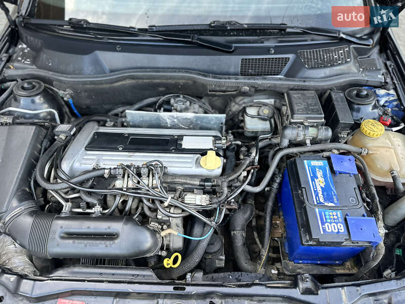 Купе Opel Astra 2001 в Трускавце