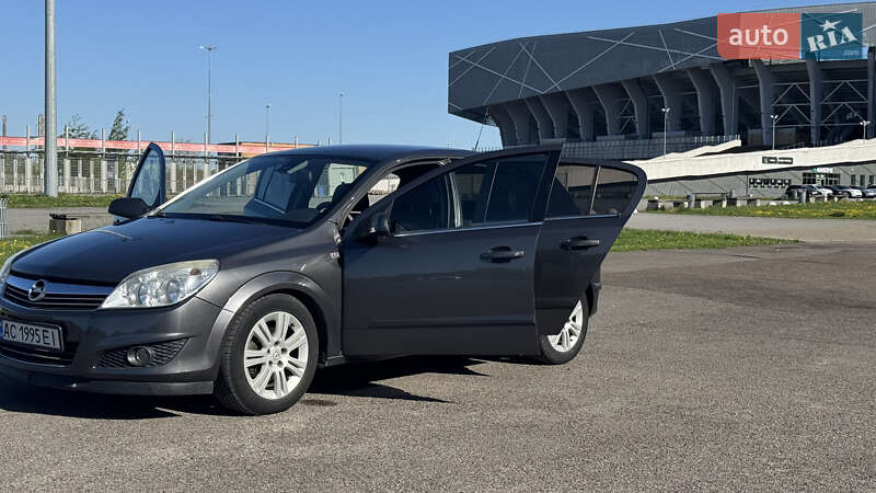 Хетчбек Opel Astra 2008 в Львові