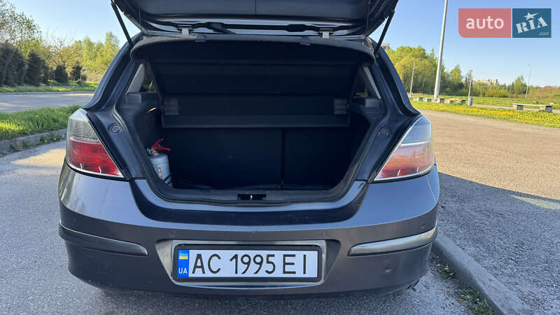 Хетчбек Opel Astra 2008 в Львові