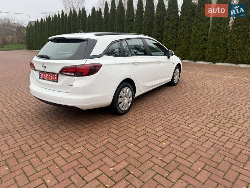 Универсал Opel Astra 2018 в Хмельницком