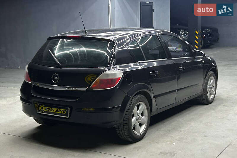 Хетчбек Opel Astra 2006 в Чернівцях фото 6 Хетчбек Opel Astra 2006 в Чернівцях