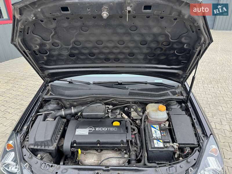 Универсал Opel Astra 2005 в Ковеле