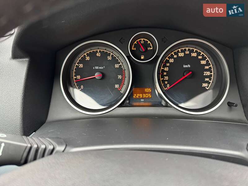 Универсал Opel Astra 2005 в Ковеле