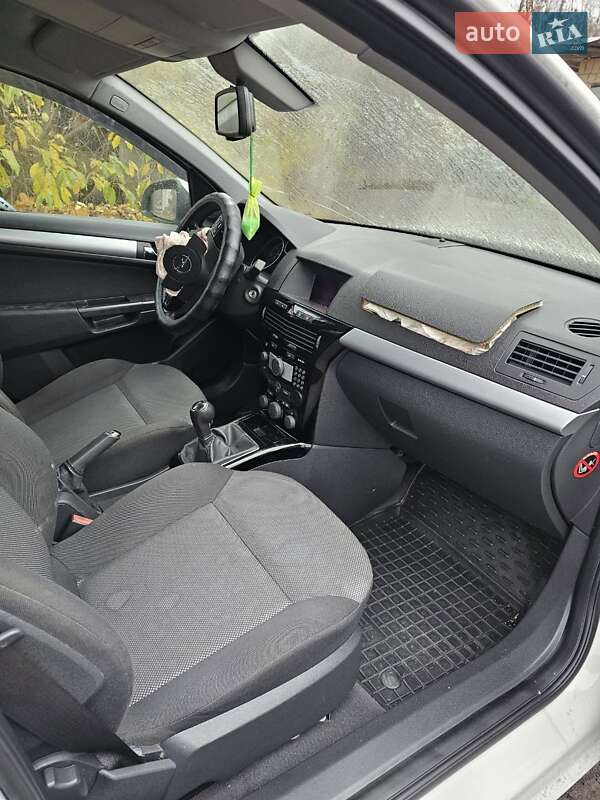 Универсал Opel Astra 2010 в Киеве фото 8 Универсал Opel Astra 2010 в Киеве