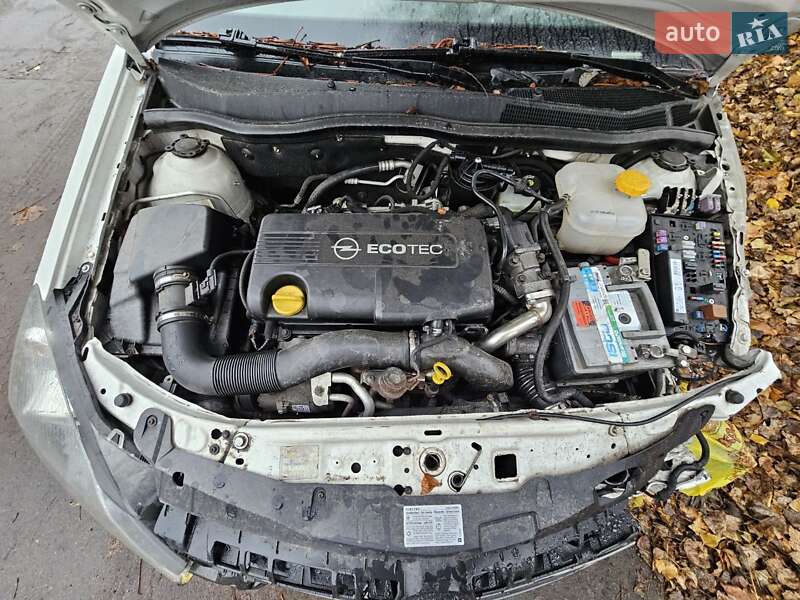 Универсал Opel Astra 2010 в Киеве фото 13 Универсал Opel Astra 2010 в Киеве