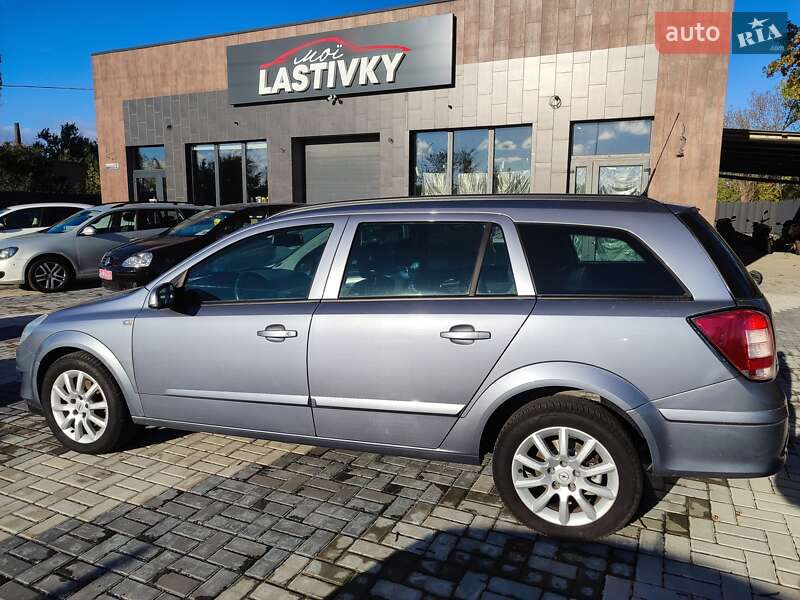 Універсал Opel Astra 2009 в Гайвороні фото Універсал Opel Astra 2009 в Гайвороні