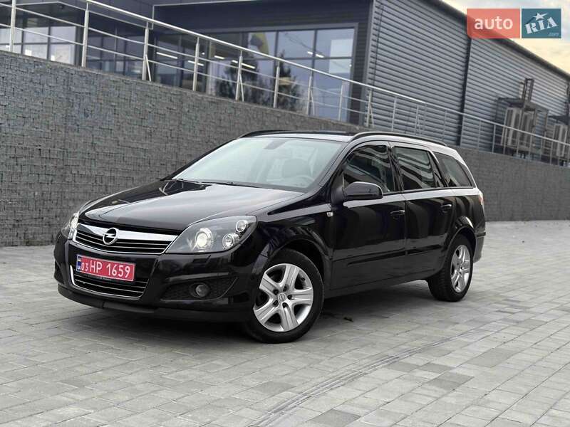 Универсал Opel Astra 2009 в Луцке