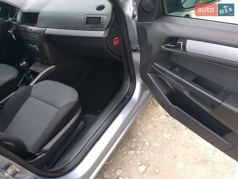 Универсал Opel Astra 2006 в Тернополе фото 9 Универсал Opel Astra 2006 в Тернополе
