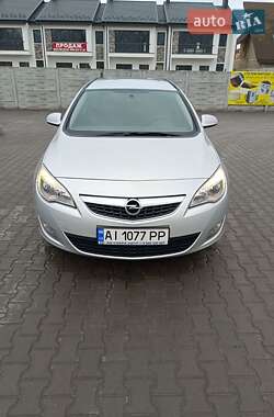 Универсал Opel Astra 2011 в Белой Церкви
